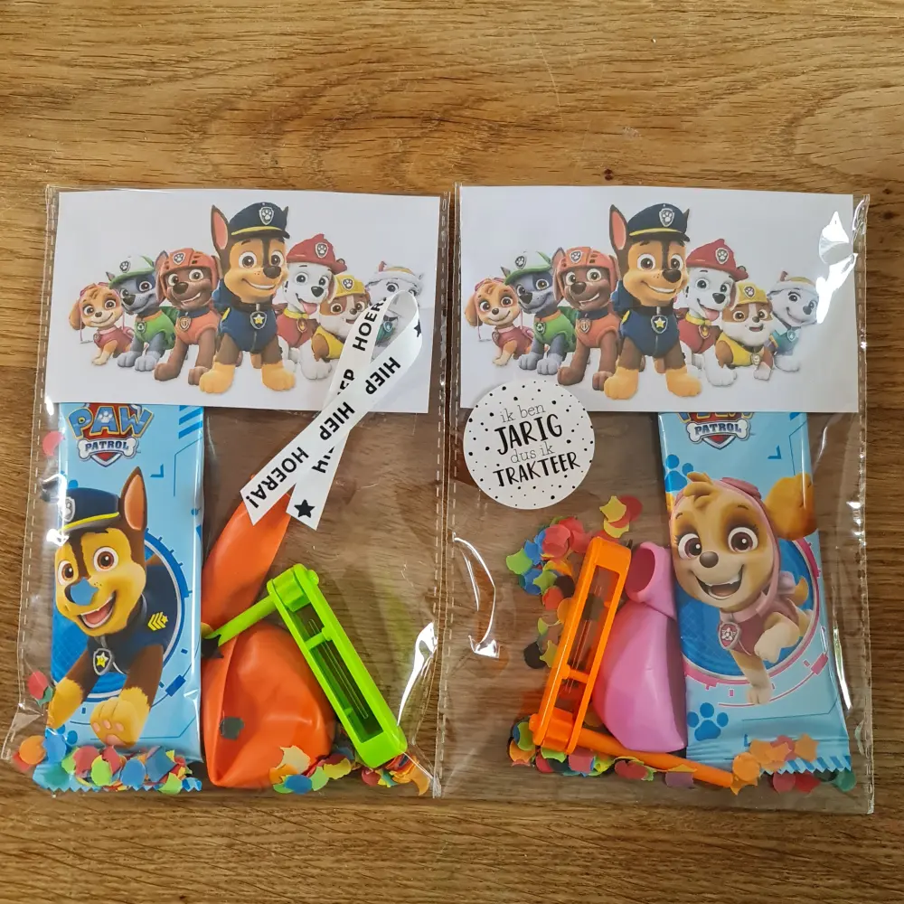 Traktatie van Pawpatrol met koekje, speeltje en een feestballon