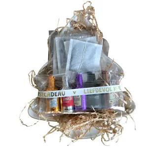 Kerstcadeautje: Porseleinen Kerstboom Schaal met Thee en Chocolaatjes