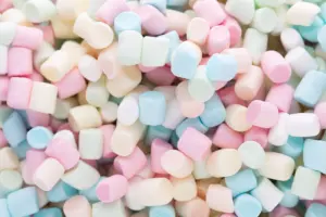 Mini marshmallow gekleurd 100 gram