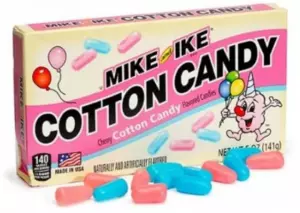 Cotton candy snoepjes roze-blauw in een doosje.
