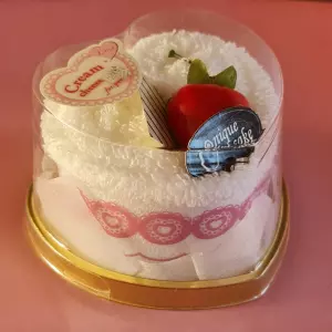 Cupcake handdoek in hartjes cadeau doosje kleur Wit